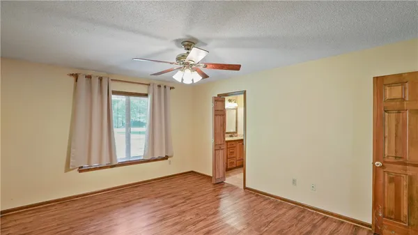 $330,000 | 207 South Forest Drive, Jesup, GA 31545