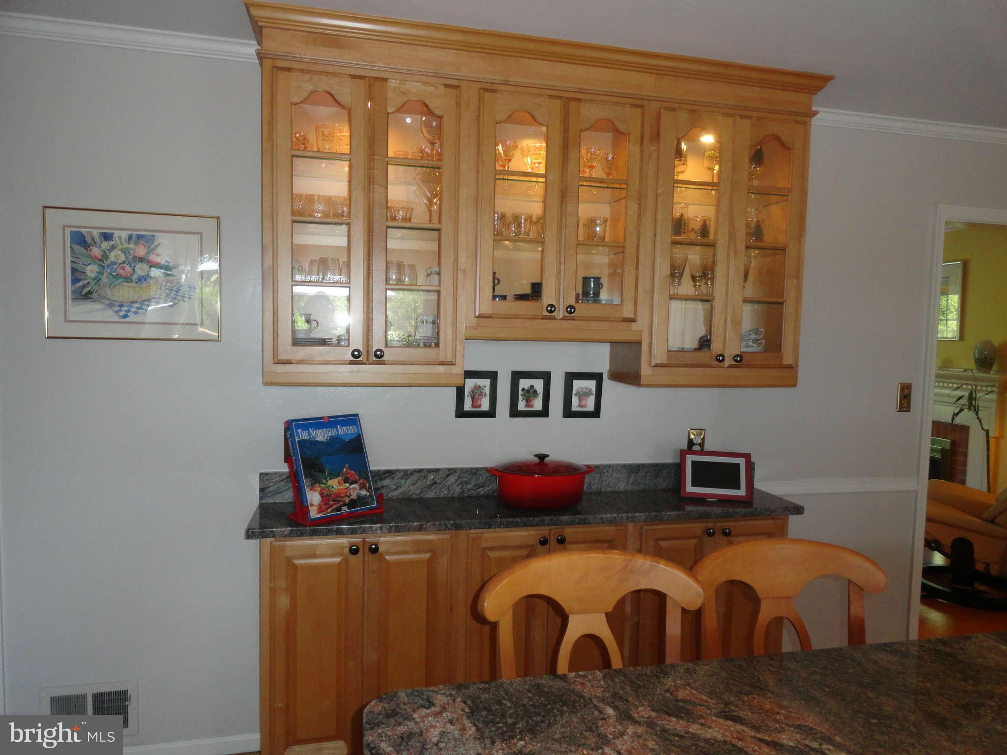 7125 Thrasher Road McLean, VA 22101 - Photo 14 of 27 Kitchen