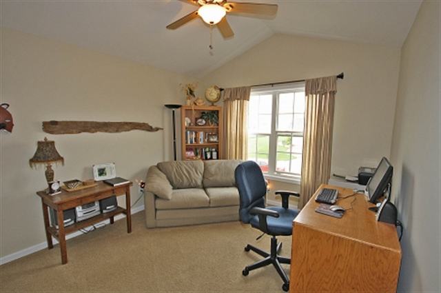 1514 Redbird Ridge Drive Metamora, IL 61548 - Photo 12 of 15 Gallery Image 12