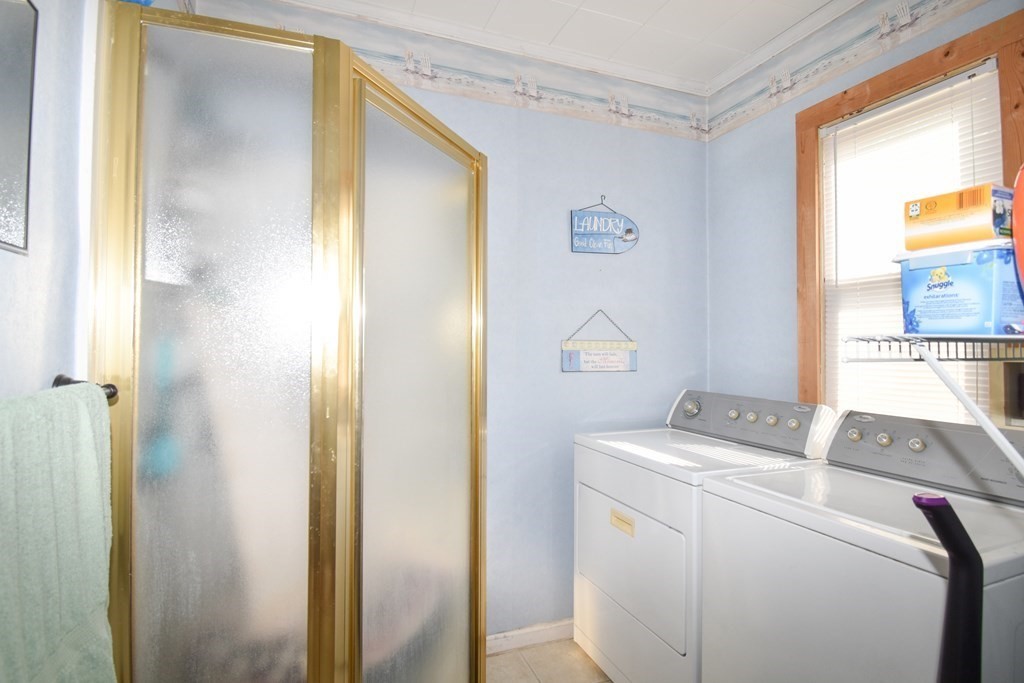 36 Maple Terrace West Springfield, MA 01089 - Photo 17 of 39