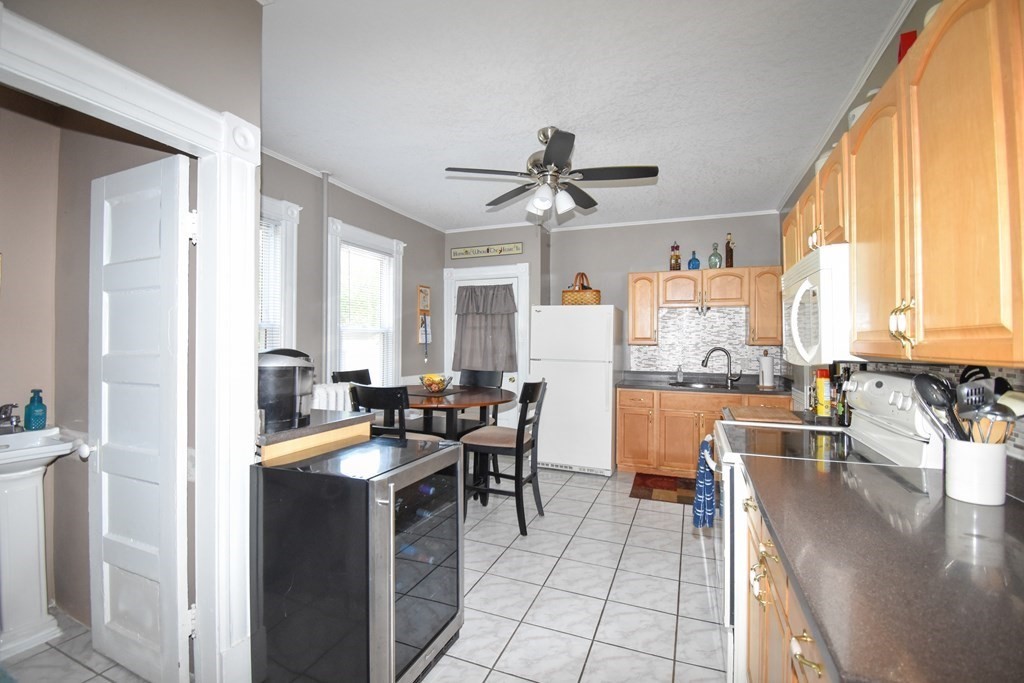 36 Maple Terrace West Springfield, MA 01089 - Photo 5 of 39