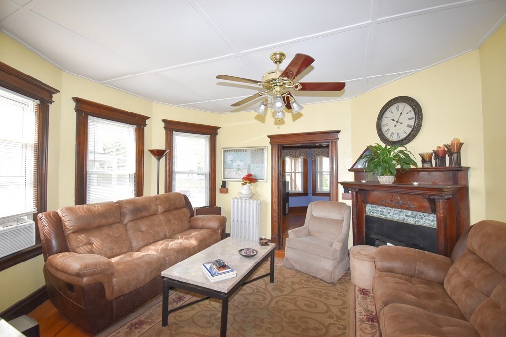 36 Maple Terrace West Springfield, MA 01089 - Photo 10 of 39