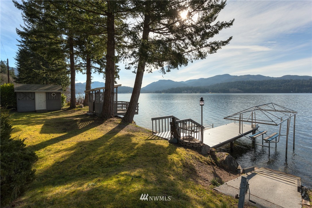 2970 North Shore Road Bellingham, WA 98226 - Photo 1 of 25 Gallery Image 1