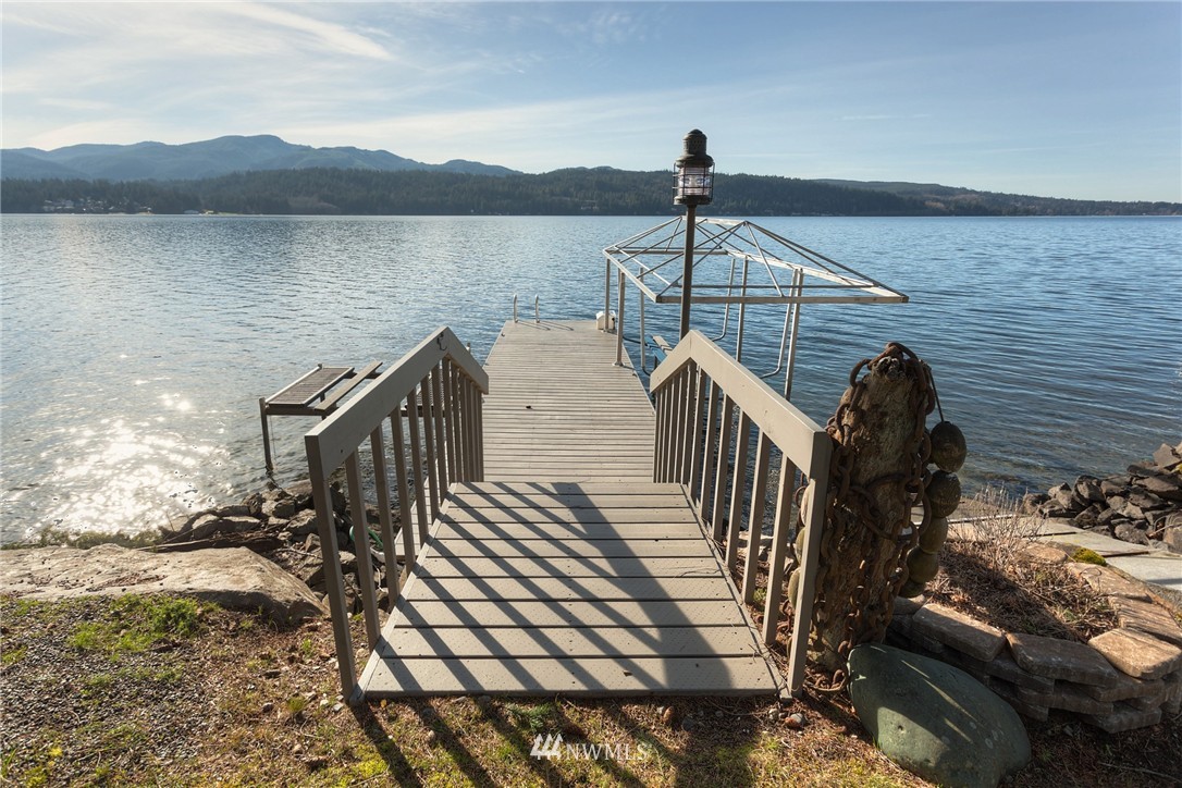 2970 North Shore Road Bellingham, WA 98226 - Photo 2 of 25 Gallery Image 2