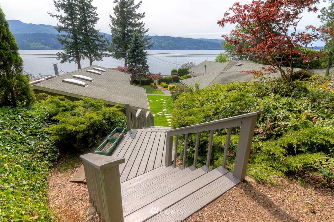 2970 North Shore Road Bellingham, WA 98226 - Photo 11 of 25 Gallery Image 11