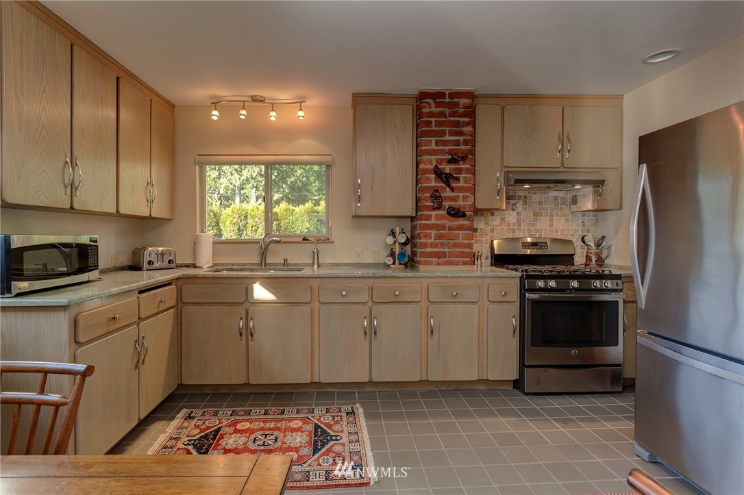 2970 North Shore Road Bellingham, WA 98226 - Photo 17 of 25 Gallery Image 17