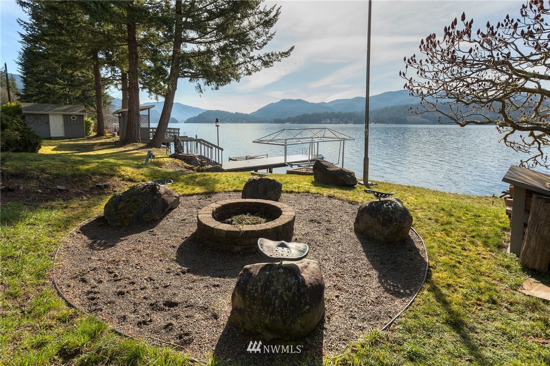 2970 North Shore Road Bellingham, WA 98226 - Photo 5 of 25 Gallery Image 5