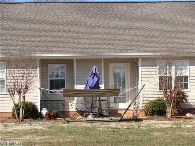 8765 Circle Rural Hall Nc 27045 Rural Hall, NC 27045 - Photo 2 of 14 Exterior Back.