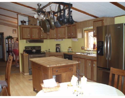786 West Mountainview Road Acme, PA 15610 - Photo 2 of 8 Kitchen.