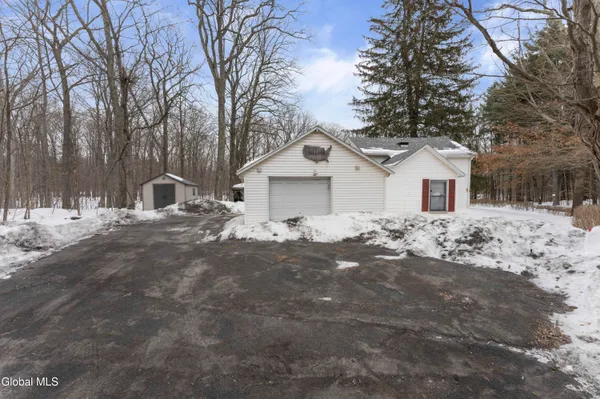 $149,800 | 2116 Route 67 Greenville Ny 12431, Leeds, NY 12451