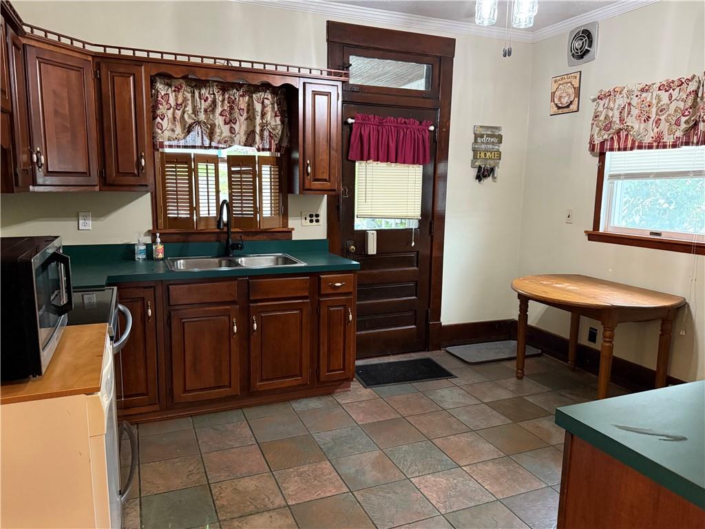 107 Bayard Avenue Rices Landing, PA 15357 - Photo 9 of 30 Gallery Image 9