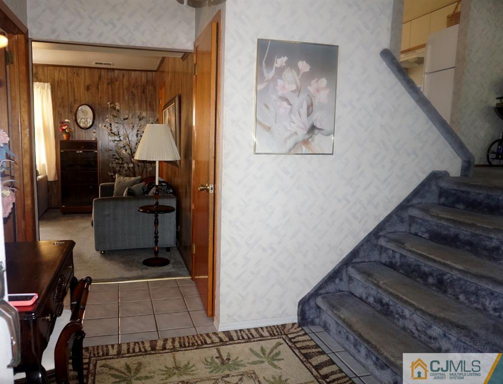 230 Winding Road Iselin, NJ 08830 - Photo 5 of 20 Gallery Image 5
