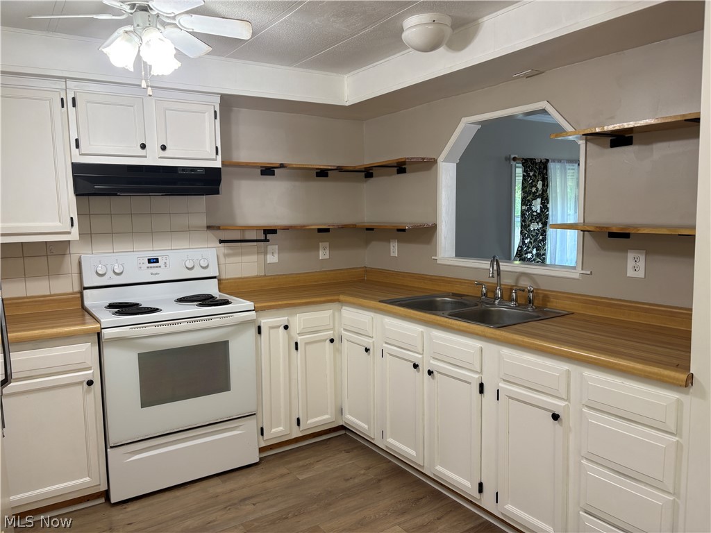 6800 Lake Road West, Unit 35E Geneva, OH 44041 - Photo 3 of 14