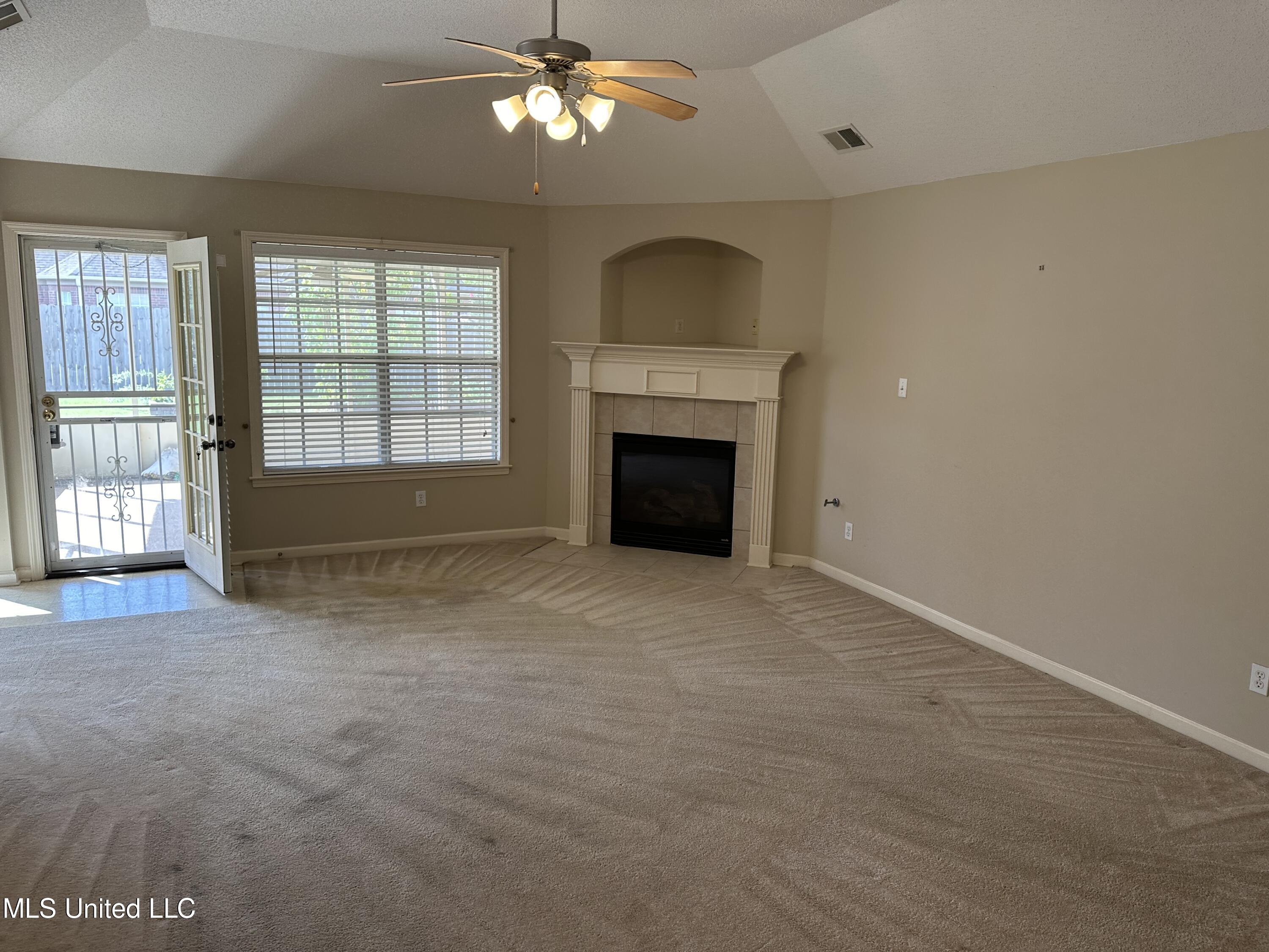 7831 Plantation Ridge Cove Olive Branch, MS 38654 - Photo 5 of 13 IMG_2343
