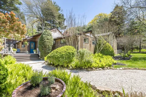 $1,650,000 | 22 Oak Lane, Sag Harbor, NY 11963