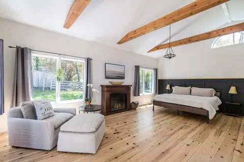 $1,650,000 | 22 Oak Lane, Sag Harbor, NY 11963