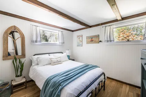 $1,650,000 | 22 Oak Lane, Sag Harbor, NY 11963