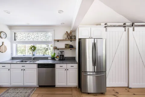 $1,650,000 | 22 Oak Lane, Sag Harbor, NY 11963