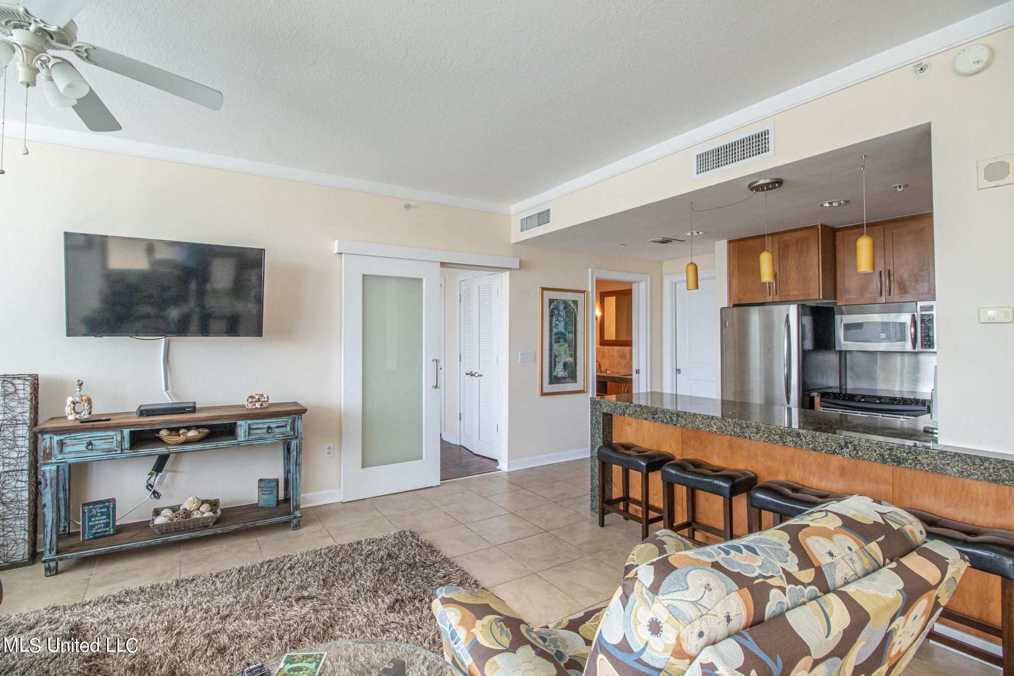 2060 Beach Boulevard, Unit 103 Biloxi, MS 39531 - Photo 3 of 17 OC103-53005