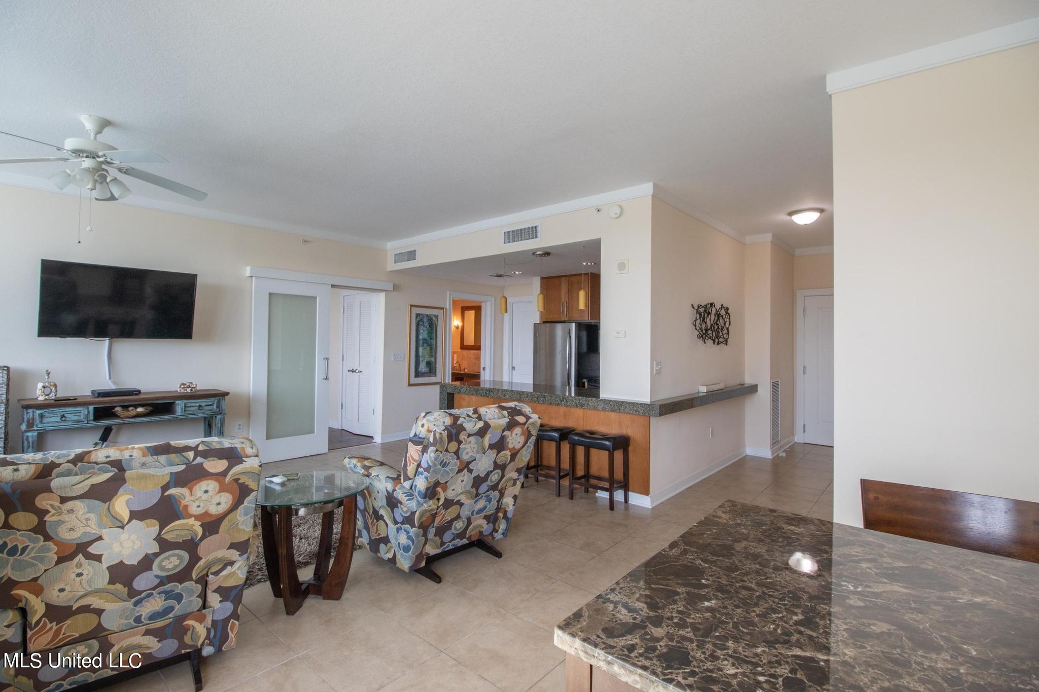 2060 Beach Boulevard, Unit 103 Biloxi, MS 39531 - Photo 5 of 17 OC103-53004