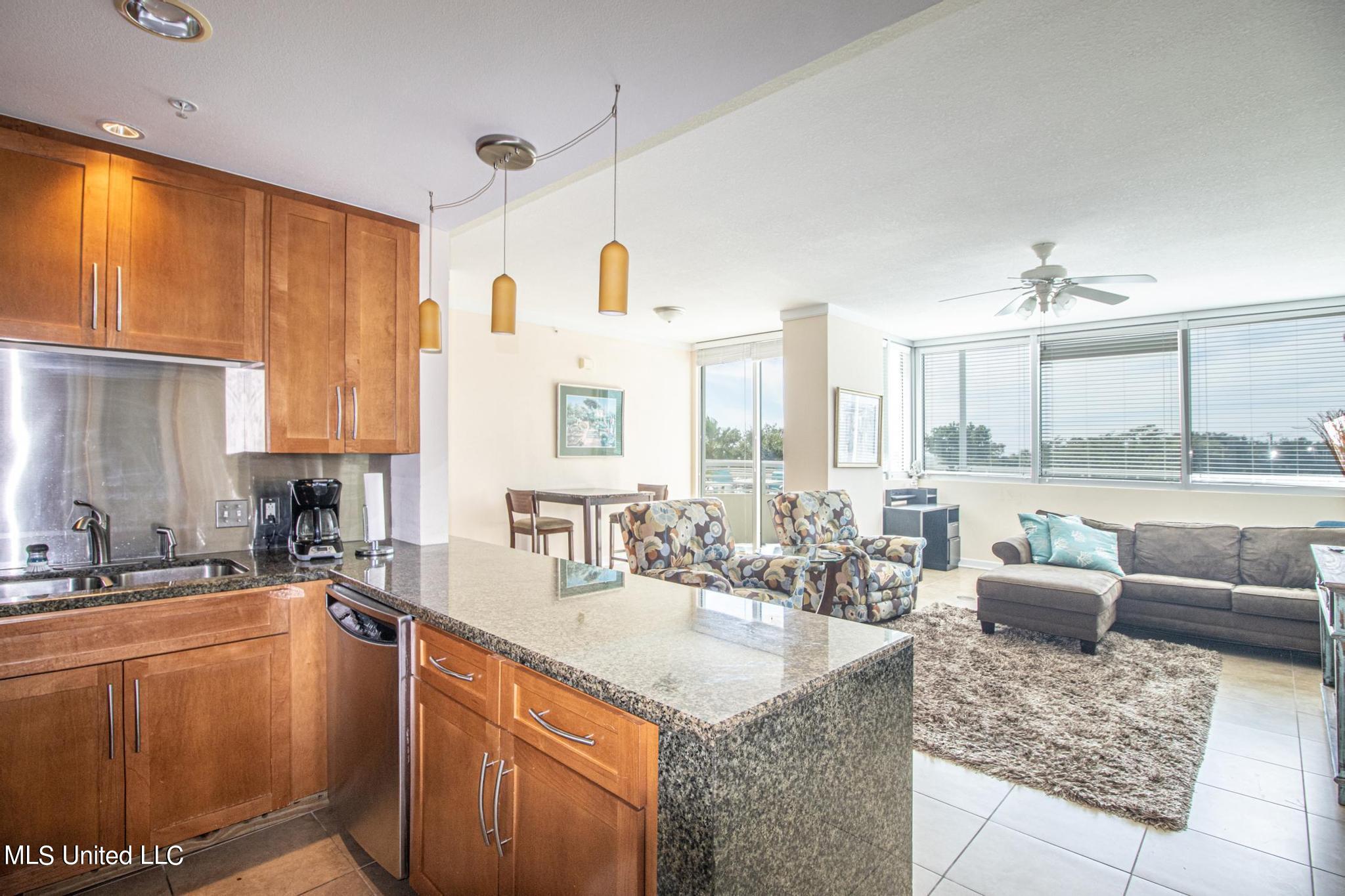 2060 Beach Boulevard, Unit 103 Biloxi, MS 39531 - Photo 8 of 17 OC103-53016