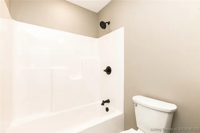 $238,000 | 633 West Cherry Street, Scottsburg, IN 47170