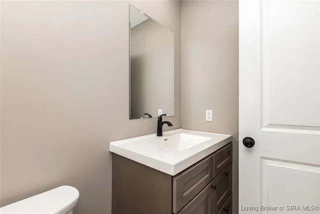 $238,000 | 633 West Cherry Street, Scottsburg, IN 47170