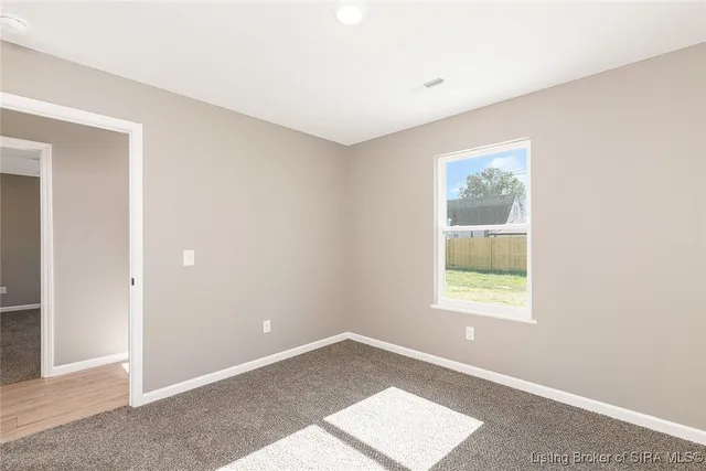 $238,000 | 633 West Cherry Street, Scottsburg, IN 47170