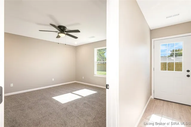 $238,000 | 633 West Cherry Street, Scottsburg, IN 47170