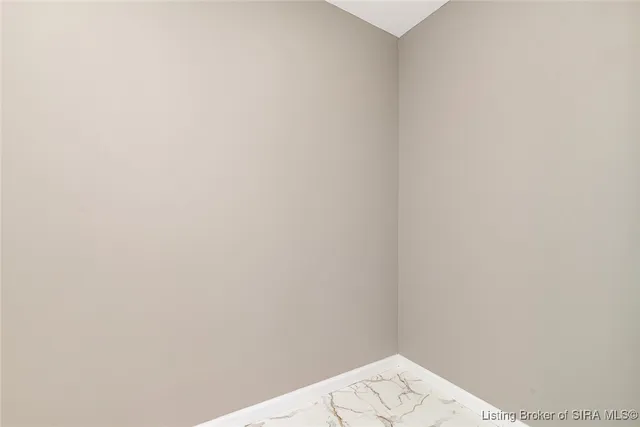 $238,000 | 633 West Cherry Street, Scottsburg, IN 47170