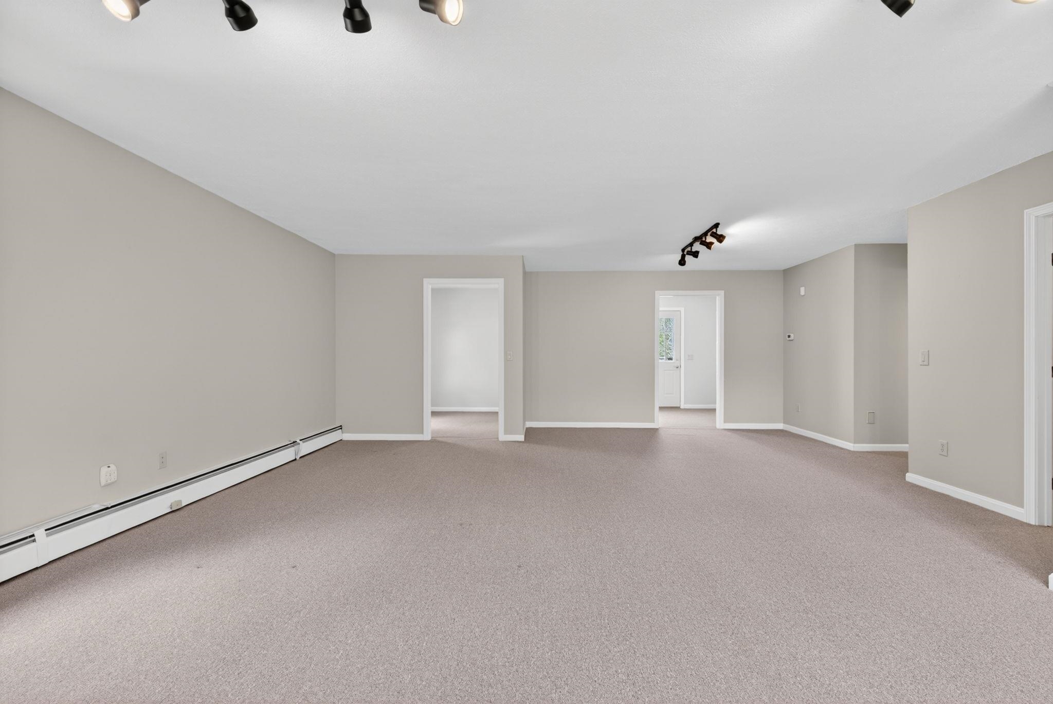 187 Back River Road Bedford, NH 03110 - Photo 43 of 60