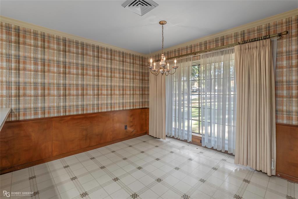 3073 Risinger Drive Shreveport, LA 71119 - Photo 11 of 39 a view of a bathroom with a shower