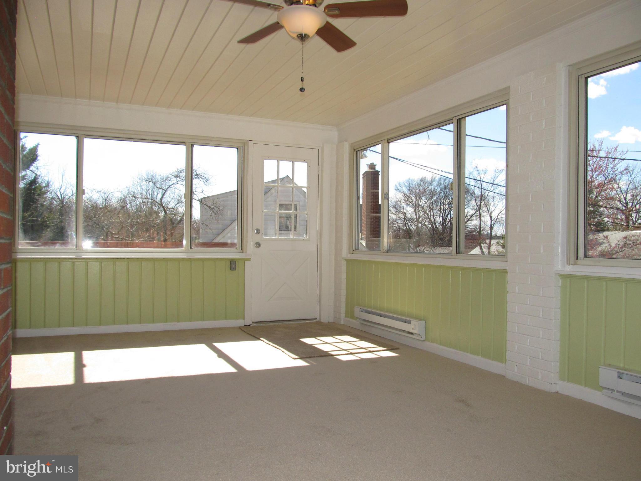 7304 Adelphi Road Hyattsville, MD 20783 - Photo 7 of 26 Interior (General)