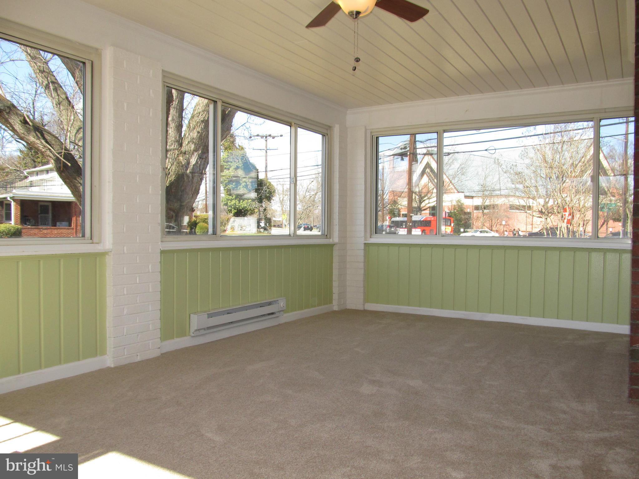 7304 Adelphi Road Hyattsville, MD 20783 - Photo 8 of 26 Interior (General)