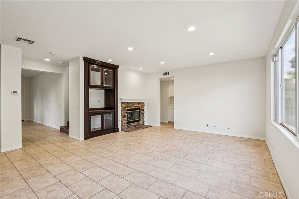 612 South Halliday Street Anaheim, CA 92804 - Photo 8 of 54