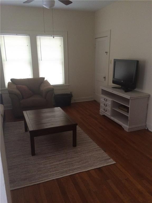 707 Graham Place Austin, TX 78705 - Photo 4 of 17