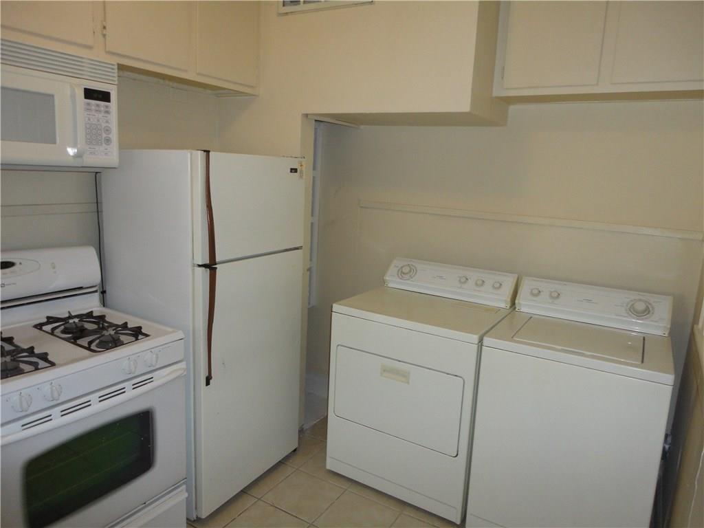 707 Graham Place Austin, TX 78705 - Photo 8 of 17