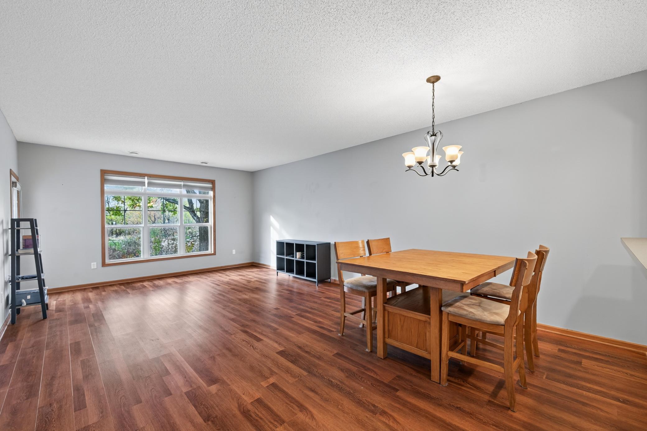 1099 Barclay Street St. Paul, MN 55106 - Photo 5 of 28