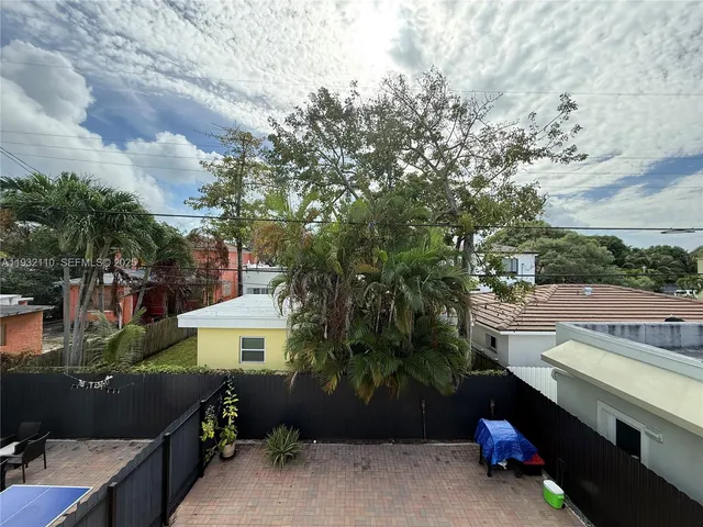 $3,200 | 1786 Southwest 9th Street, Unit 4, Miami, FL 33135