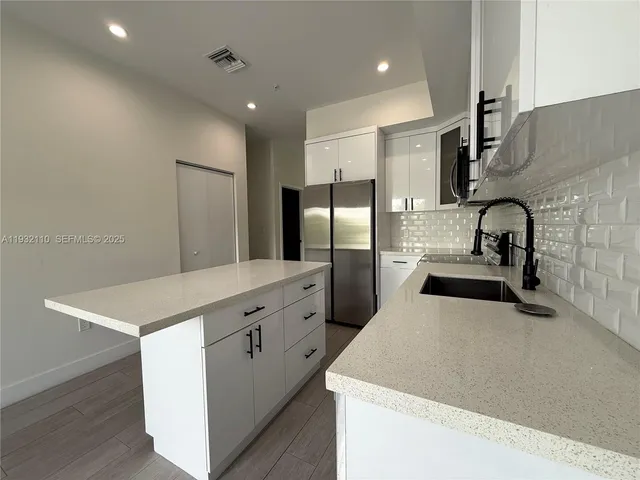 $3,200 | 1786 Southwest 9th Street, Unit 4, Miami, FL 33135