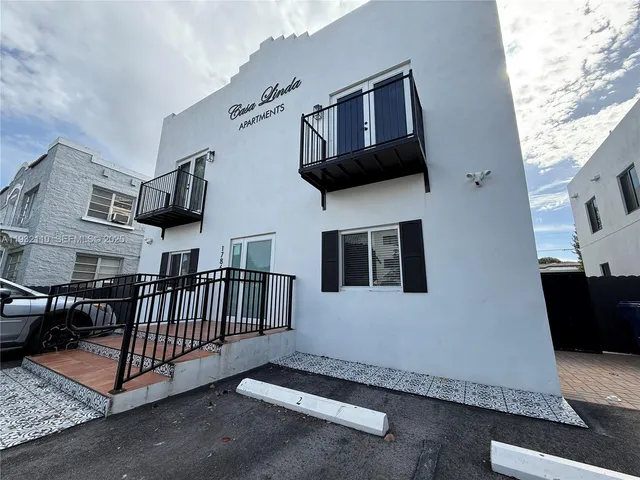 $3,200 | 1786 Southwest 9th Street, Unit 4, Miami, FL 33135