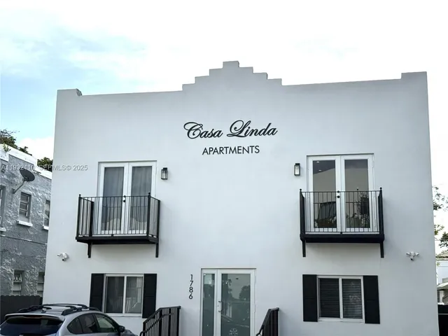 $3,200 | 1786 Southwest 9th Street, Unit 4, Miami, FL 33135