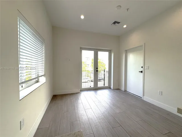 $3,200 | 1786 Southwest 9th Street, Unit 4, Miami, FL 33135