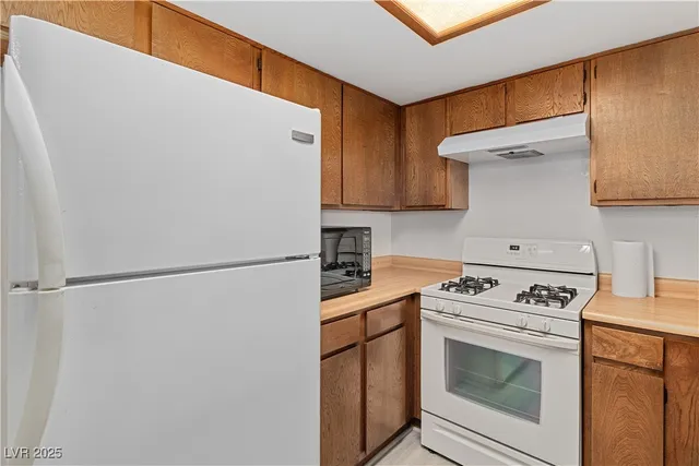 $128,000 | 3730 Desert Marina Drive, Unit 17, Laughlin, NV 89029