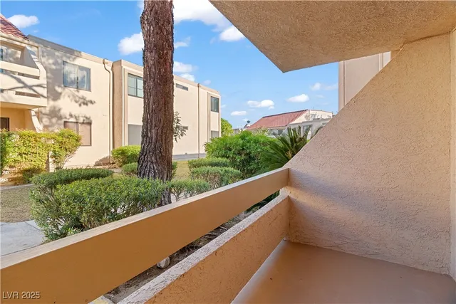 $128,000 | 3730 Desert Marina Drive, Unit 17, Laughlin, NV 89029