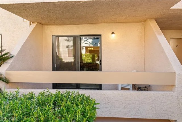 $128,000 | 3730 Desert Marina Drive, Unit 17, Laughlin, NV 89029