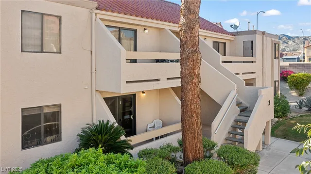 $128,000 | 3730 Desert Marina Drive, Unit 17, Laughlin, NV 89029