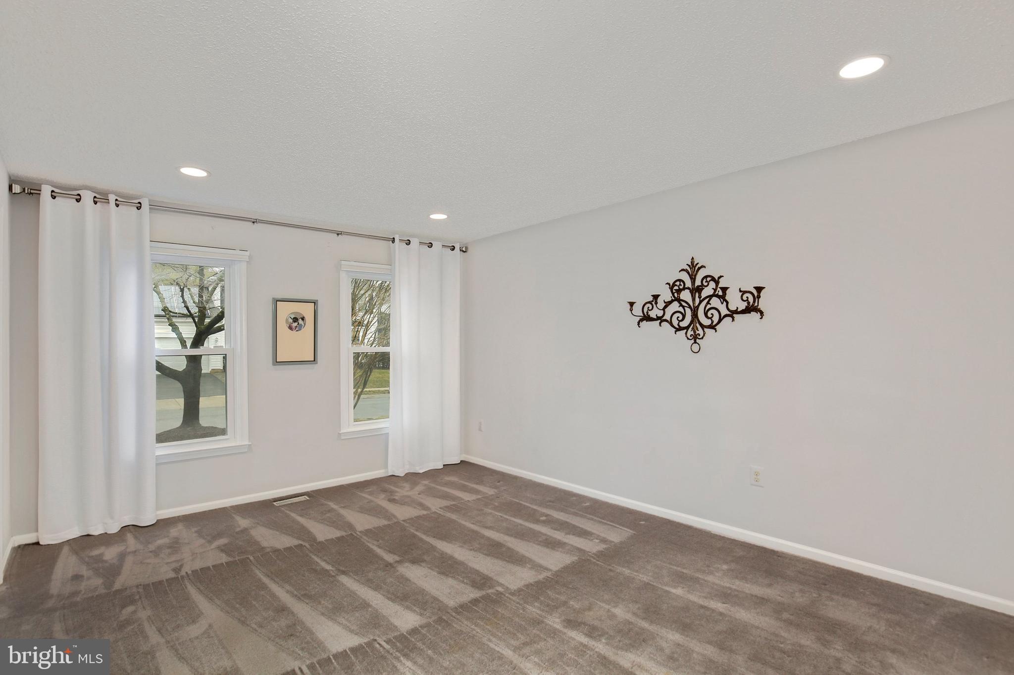 13512 Coachlamp Lane Silver Spring, MD 20906 - Photo 8 of 42 Gallery Image 8