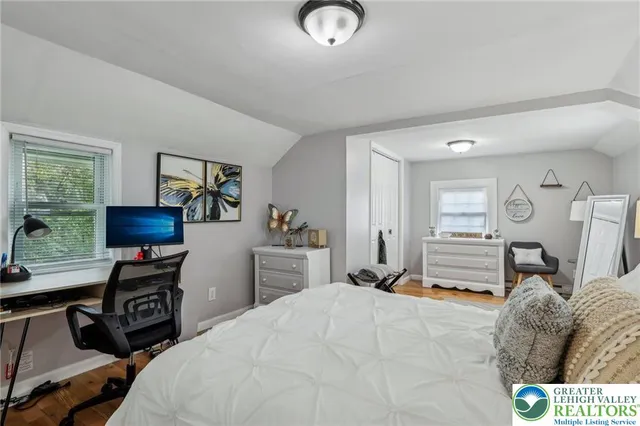 $1,700 | 3203 Washington Street, Bethlehem, PA 18020