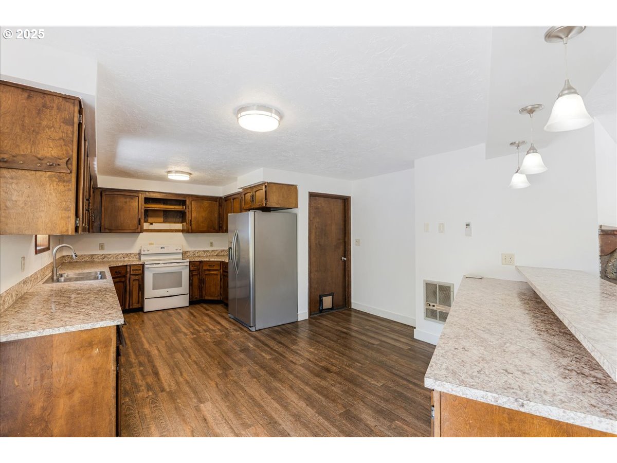 421 Waters Road Castle Rock, WA 98611 - Photo 22 of 46 Gallery Image 22